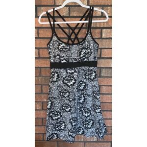 Lola Womens Active Dress Black White Floral Paisley Strappy Back Shelf Bra M